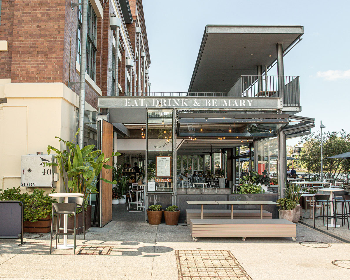 Encapsulating the relaxed Brisbane lifestyle with uninterrupted river views, sun-drenched terraces and an all-day dining menu.
